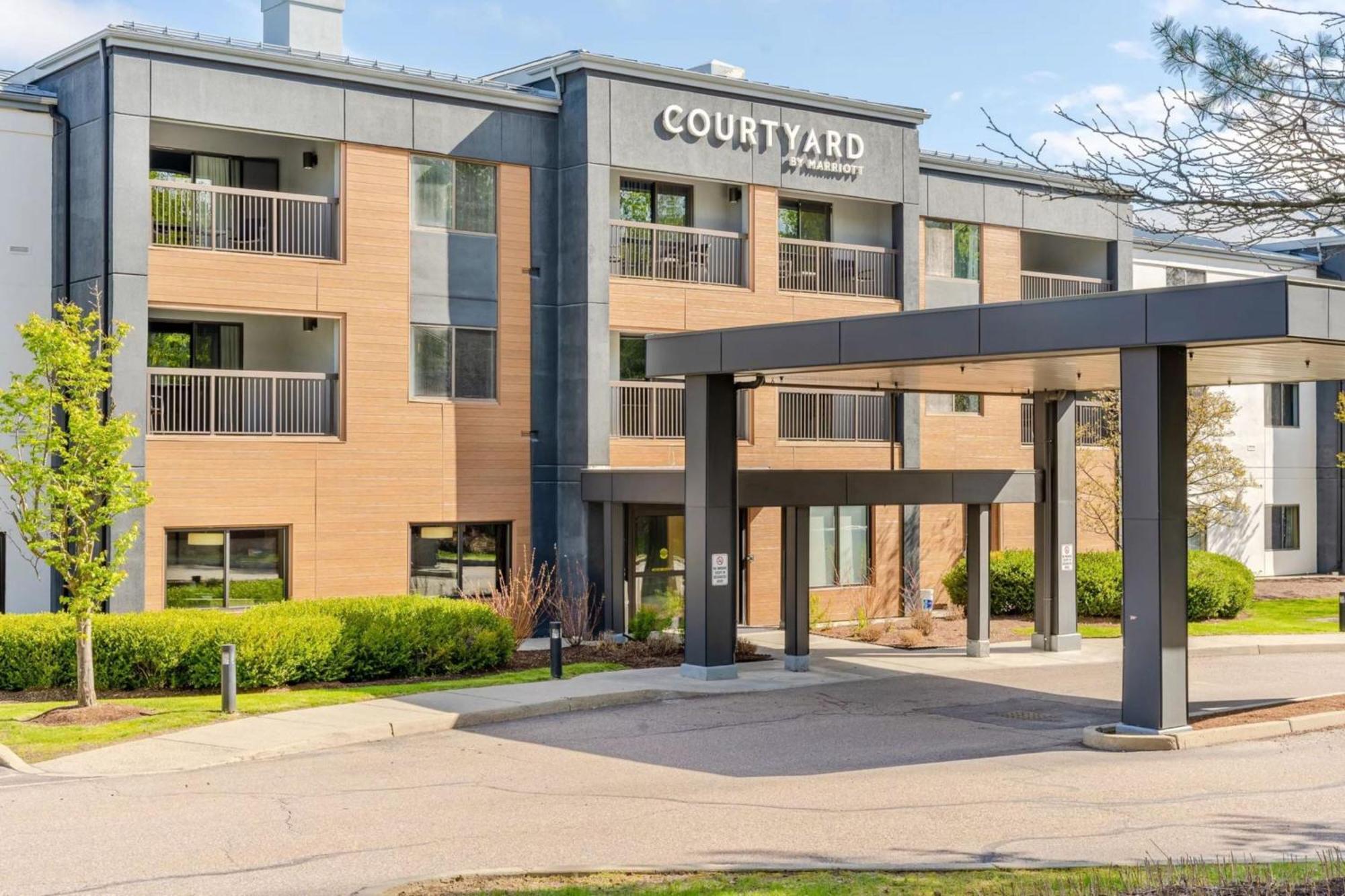 Hotel Courtyard Burlington Williston Exteriér fotografie