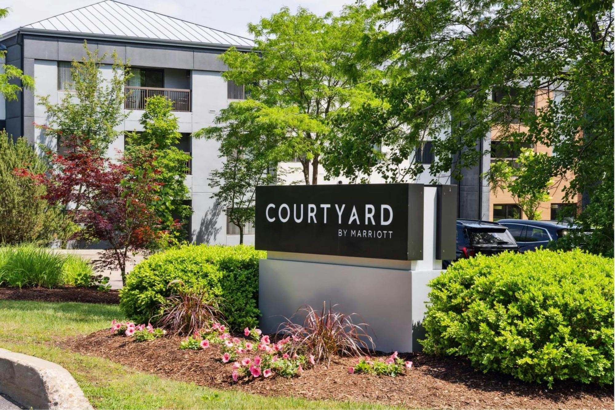 Hotel Courtyard Burlington Williston Exteriér fotografie